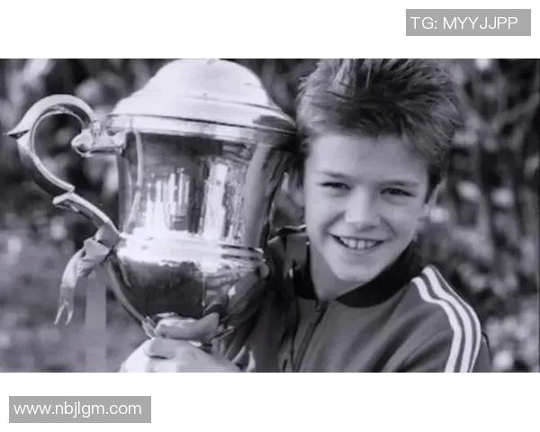 年满60岁依然闪耀的足球明星们的传奇人生与辉煌成就回顾 年满60岁依然闪耀的足球明星们的传奇人生与辉煌成就回顾