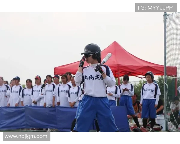 郑州上街区足球明星崛起助力青少年体育发展与社区文化繁荣